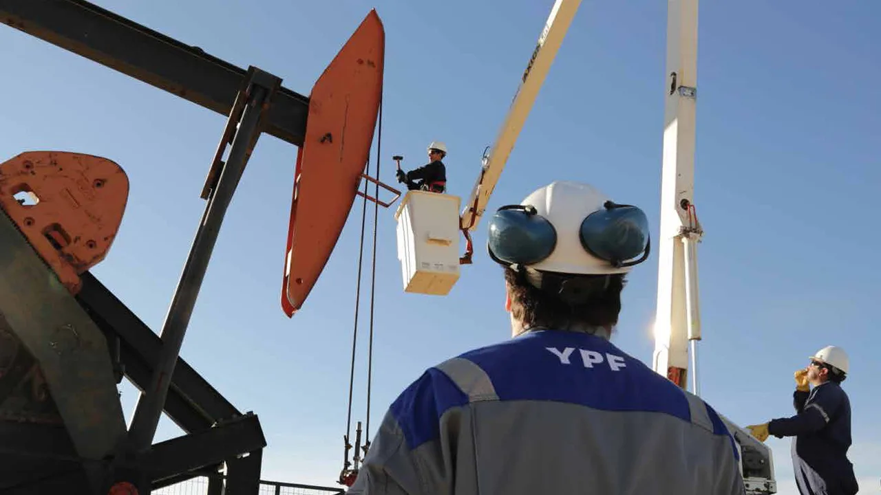 Santa Cruz busca que YPF regrese al Golfo San Jorge para explotar D-129 y Neocomiano